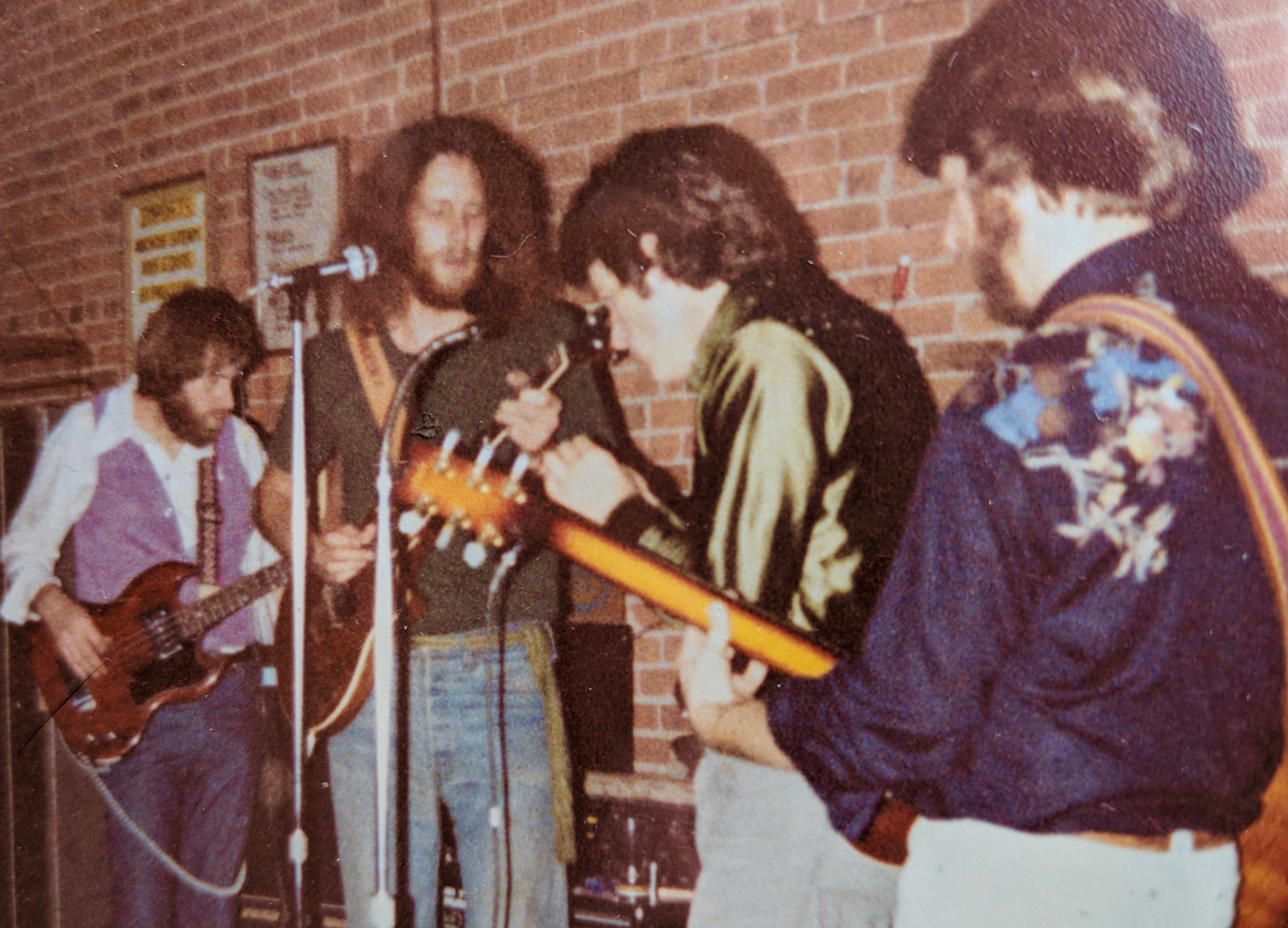  l Tavern, Ballard, Washington c. 1982 with Bill Bernard, Wayne, and Daddy Tree Tops 